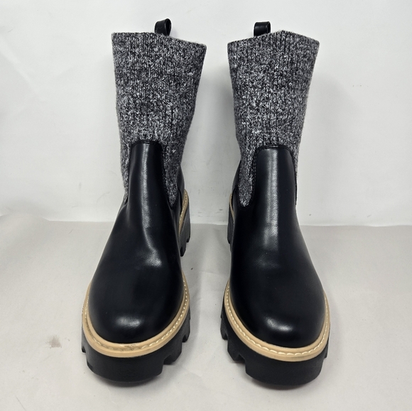 DV Dolce Vita Women's Vionie Soft Ankle Winter Boots Sz 9.5 Knit & Faux Leather - Picture 2 of 10